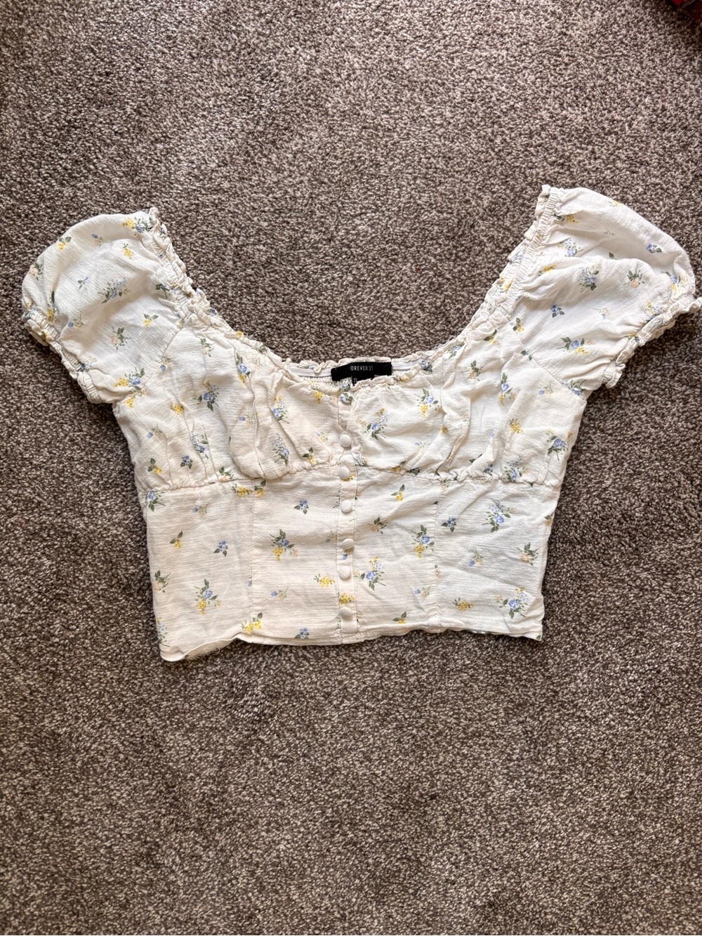 Forever 21 White Floral Puff-Sleeve Button Front Crop Top